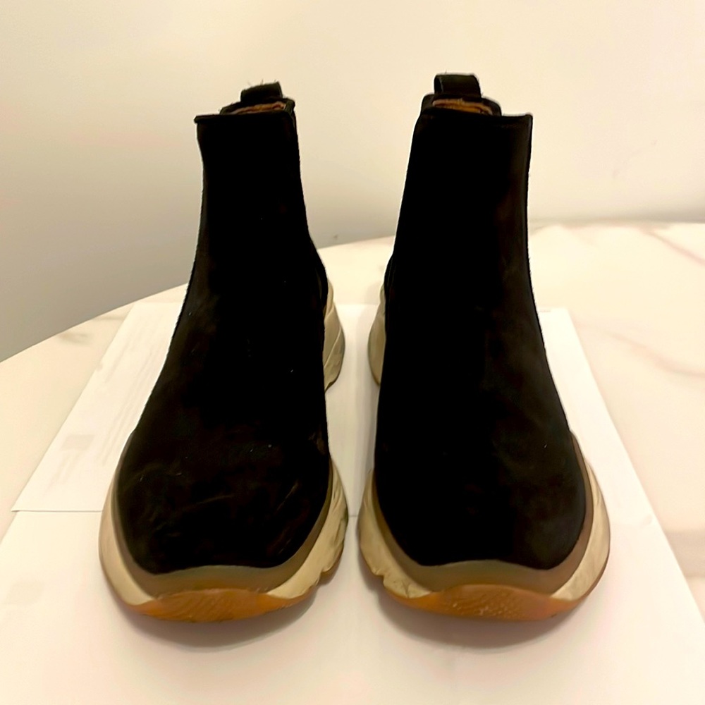 Aquatalia women sneaker boot black leather suede slip on